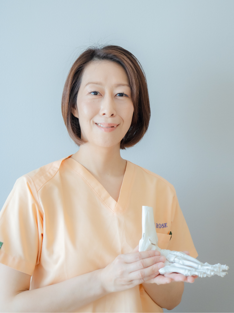 代表紹介｜外反母趾・タコ・魚の目・巻き爪など繰り返す足のトラブルを沖縄で解決するなら、プリマローズ あしから巡りサロン